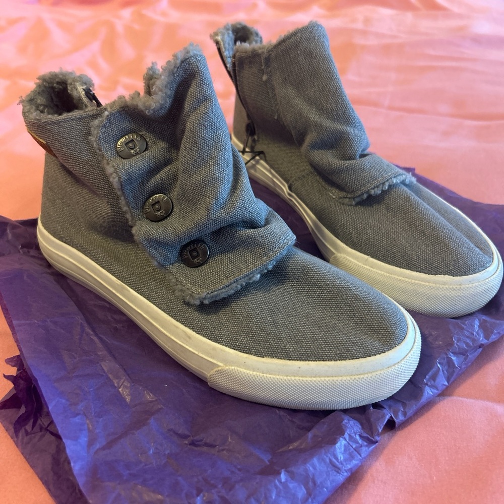 Casual Gray High-Top Women's Sneakers